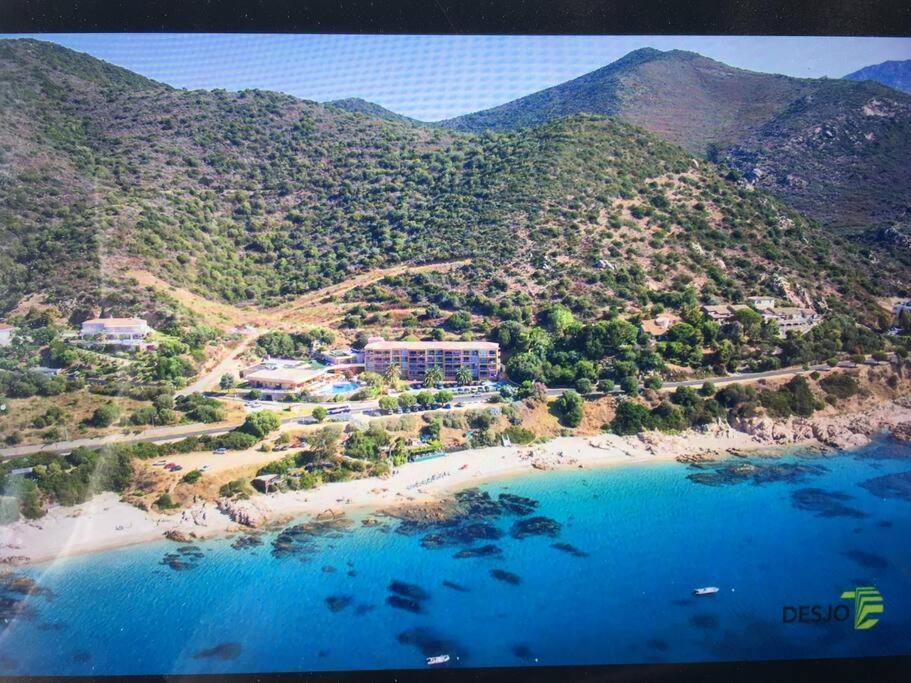 Bel App T2 En Bord De Mer Vue Sanquinaires Piscine Ajaccio  Exterior foto